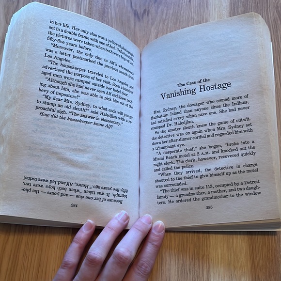 2 minute mystery book - Picture 2 of 3